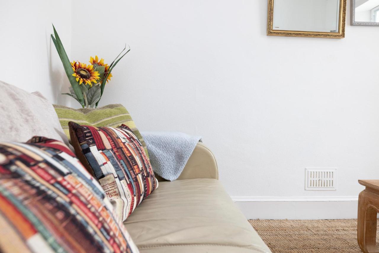 Joivy Cosy Flat In The Heart Of Edinburgh Lejlighed Eksteriør billede